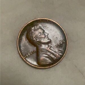 1944 Wheat Penny S Liberty Close To Rim And Double Die Error Coin very rare.